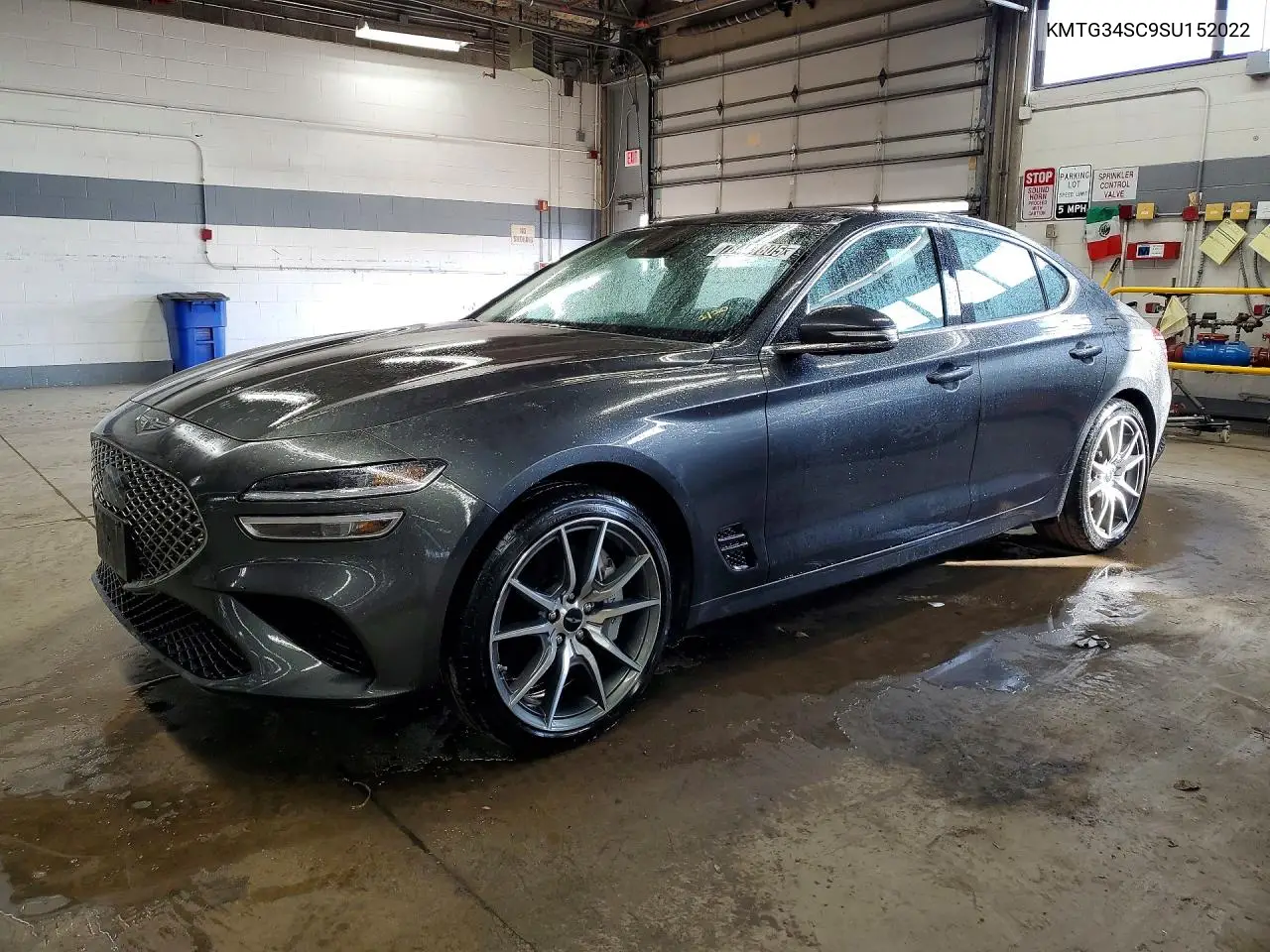 2025 Genesis G70 2.5T Standard