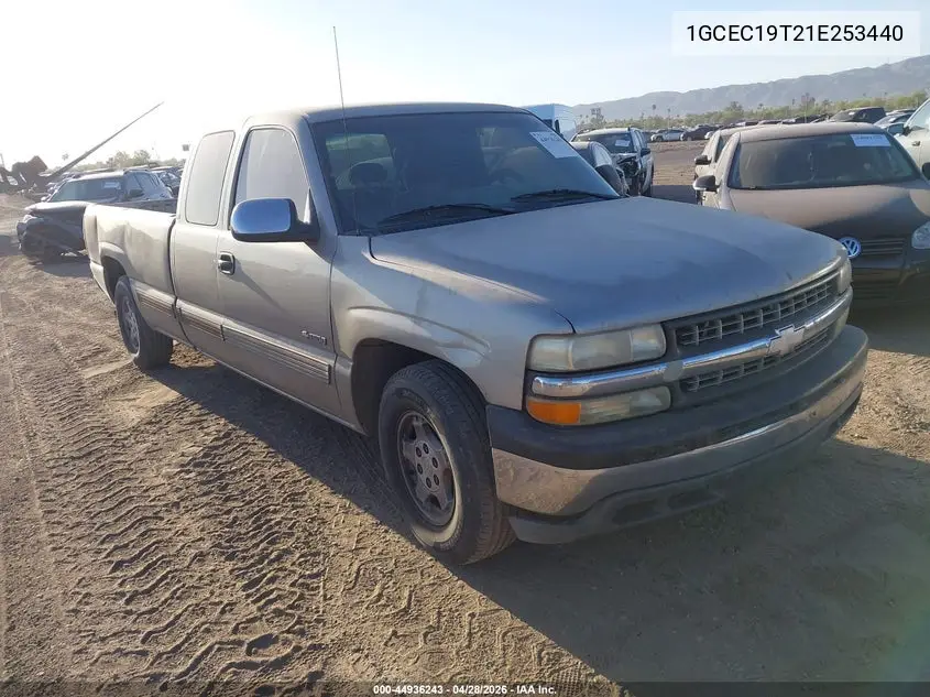 1GCEC19T21E253440